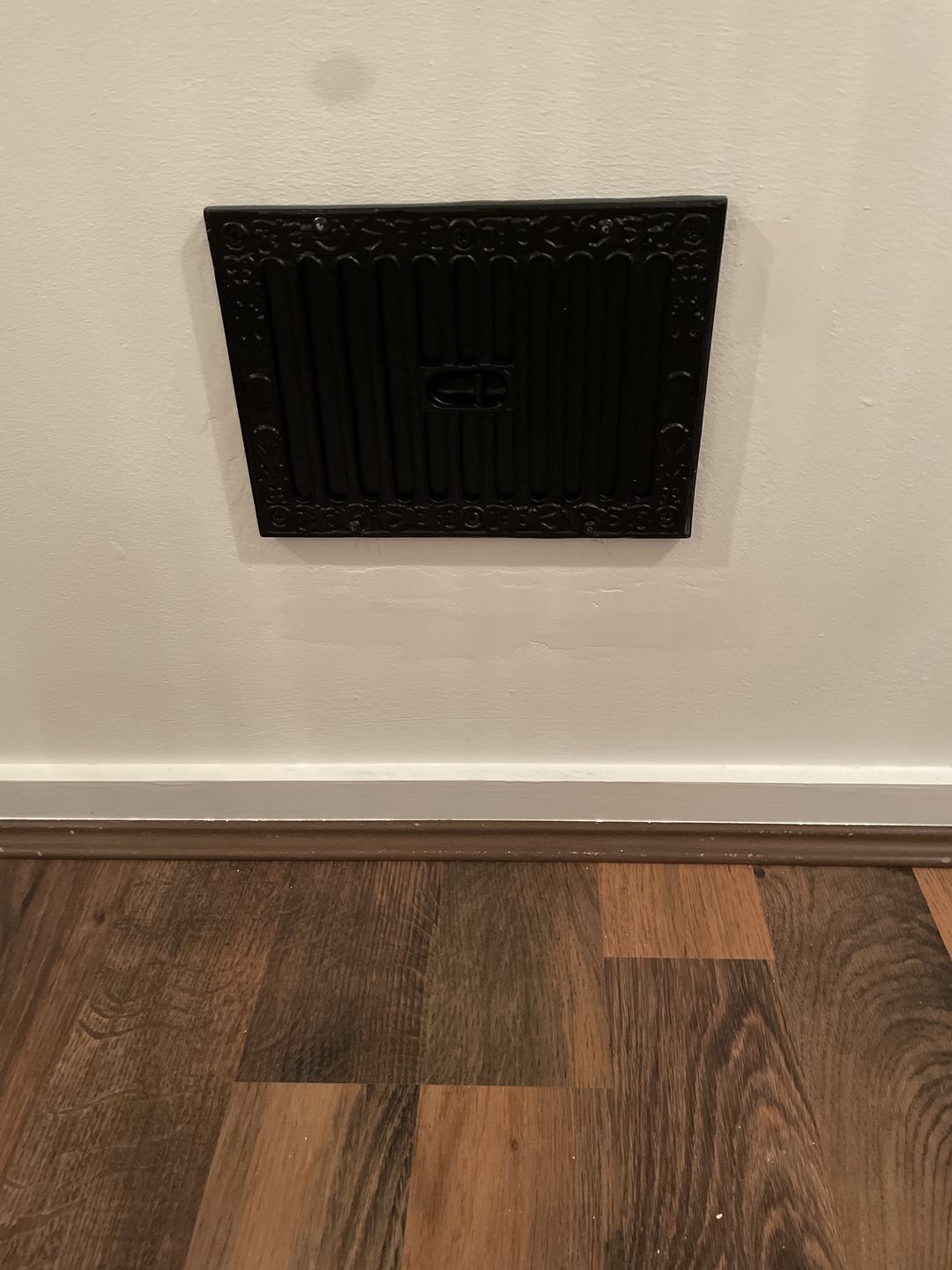 Customer photo review of Black Kenrick Hit & Miss Air Vent · 9 x 6 Inch ·