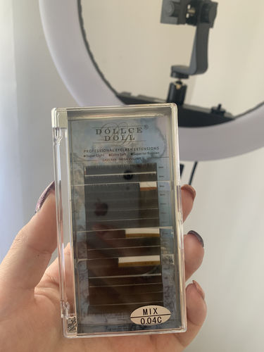 Customer photo review of *NEW* 0.04 Easy Smart Fan Russian Volume Cashmere Lashes (16 lines) MIXED TRAYS ONLY