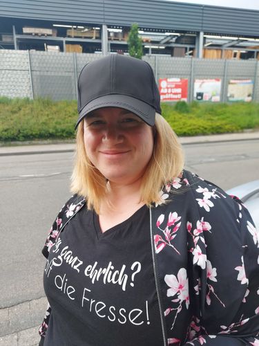 Customer photo review of Ey ganz ehrlich? Halt die Fresse!  - V-Neck Damenshirt