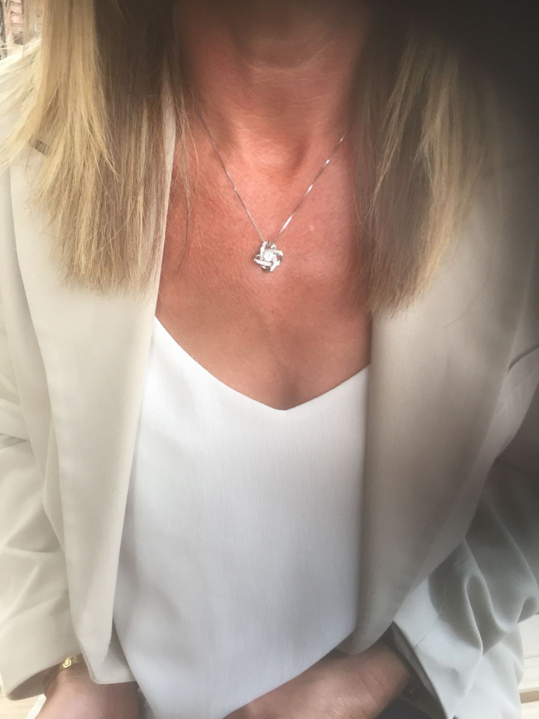 Customer photo review of "To my Soulmate" - Silver Love knot necklace