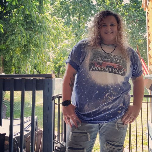 Customer photo review of Alan Jackson Chasin' That Neon Rainbow Jeep Tee