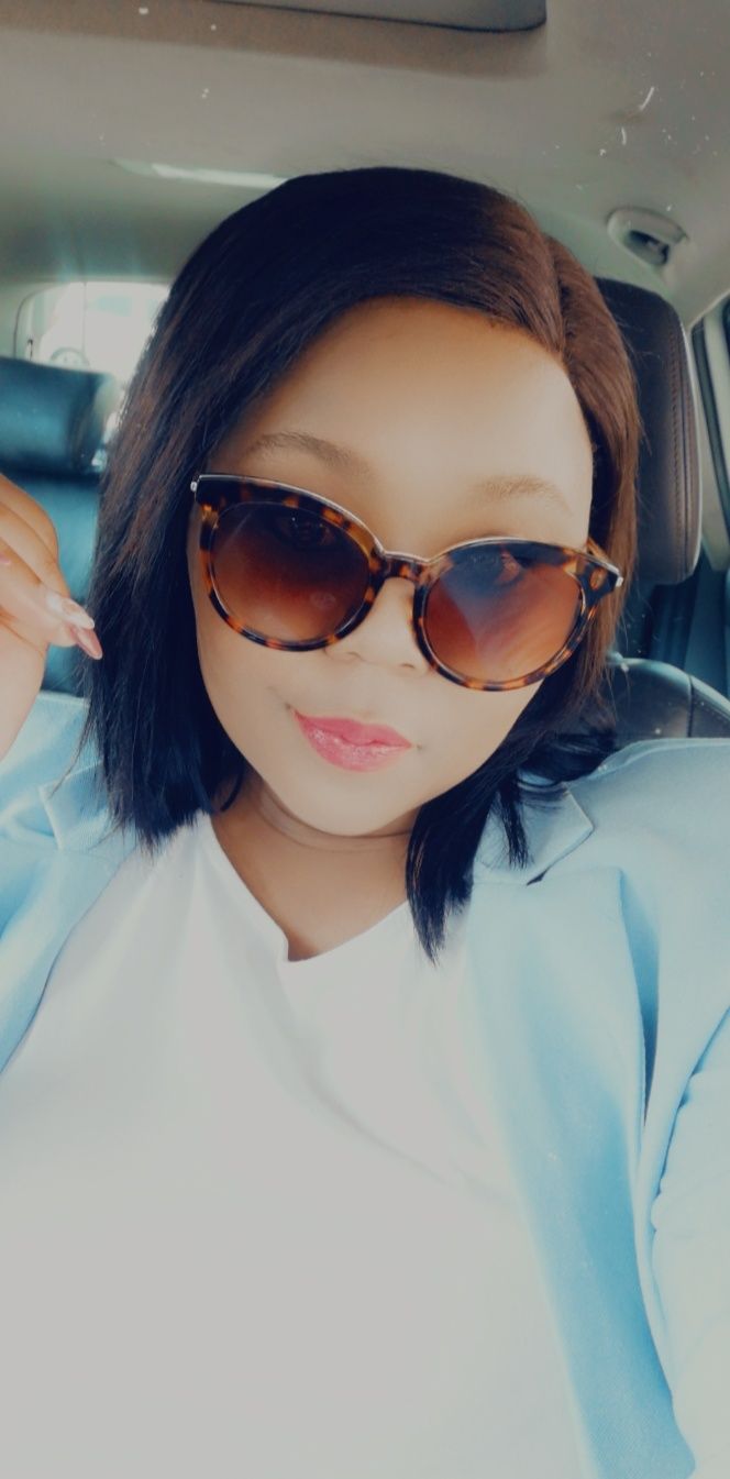 Customer photo review of Brazilian Beginner Wig Kim K