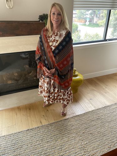 Customer photo review of Elegant Tassel Printed Travel Sunscreen Scarf