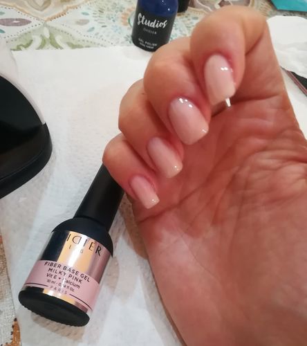 Customer photo review of Fiber Base gel Didier Lab, Milky Pink 10ml