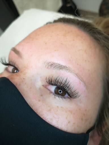 Customer photo review of Beginner Lash Extension Adhesive | 8+ Weeks Retention