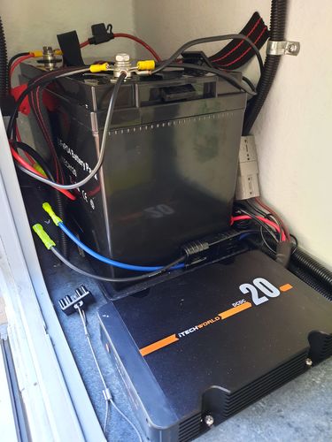 Customer photo review of iTECH120 12v Lithium Ion Battery - LiFePO4 Deep Cycle Camping RV Solar