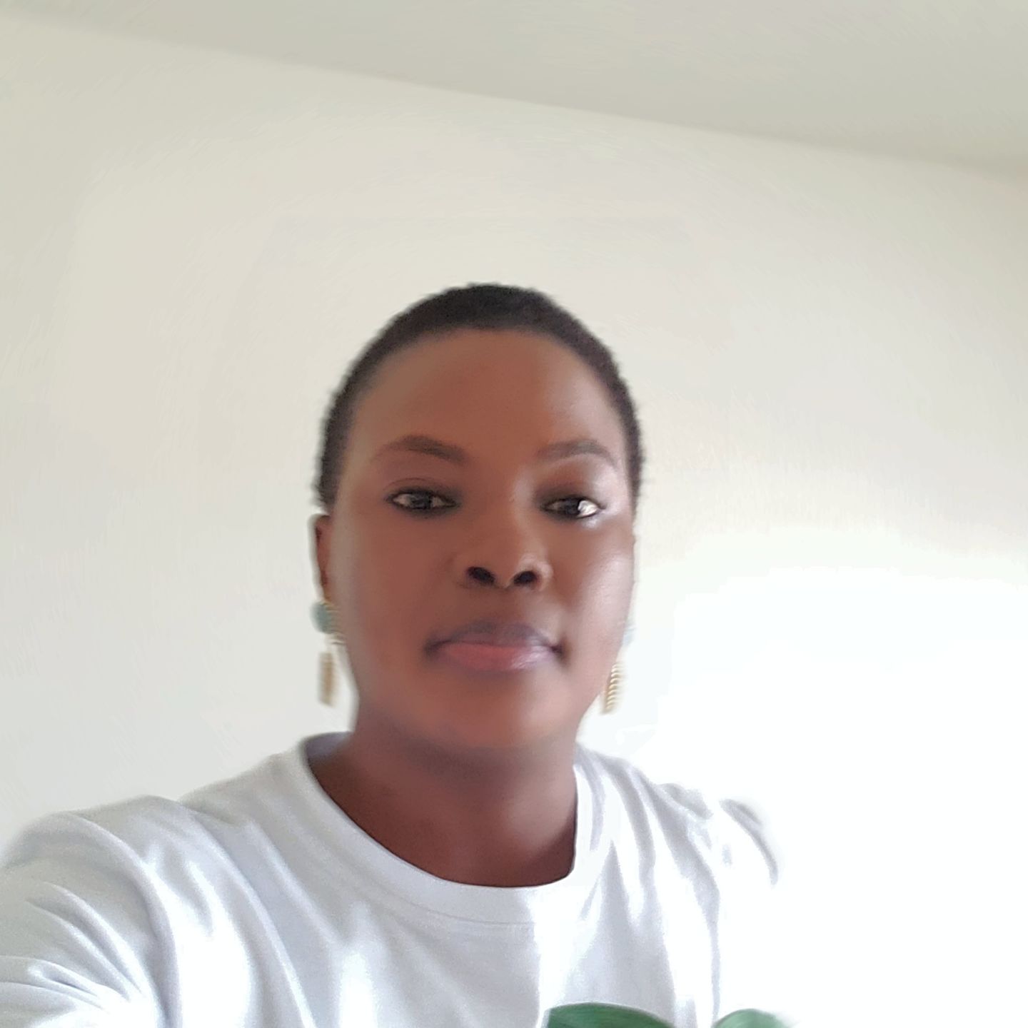 Customer photo review of Fair and White So White! Exfoliating Shower Tonic Scrub 940ml / 31.78 fl oz