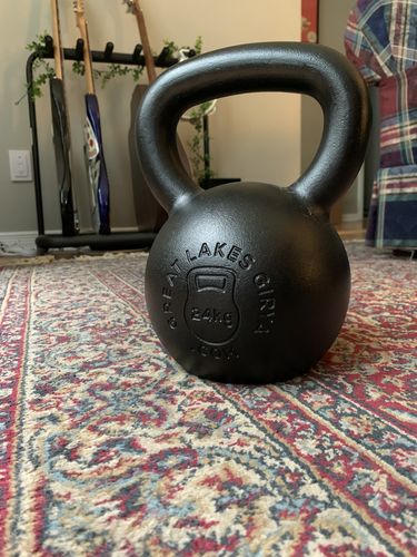 Customer photo review of 24kg / 53lbs E-coated Cast Iron Kettlebell