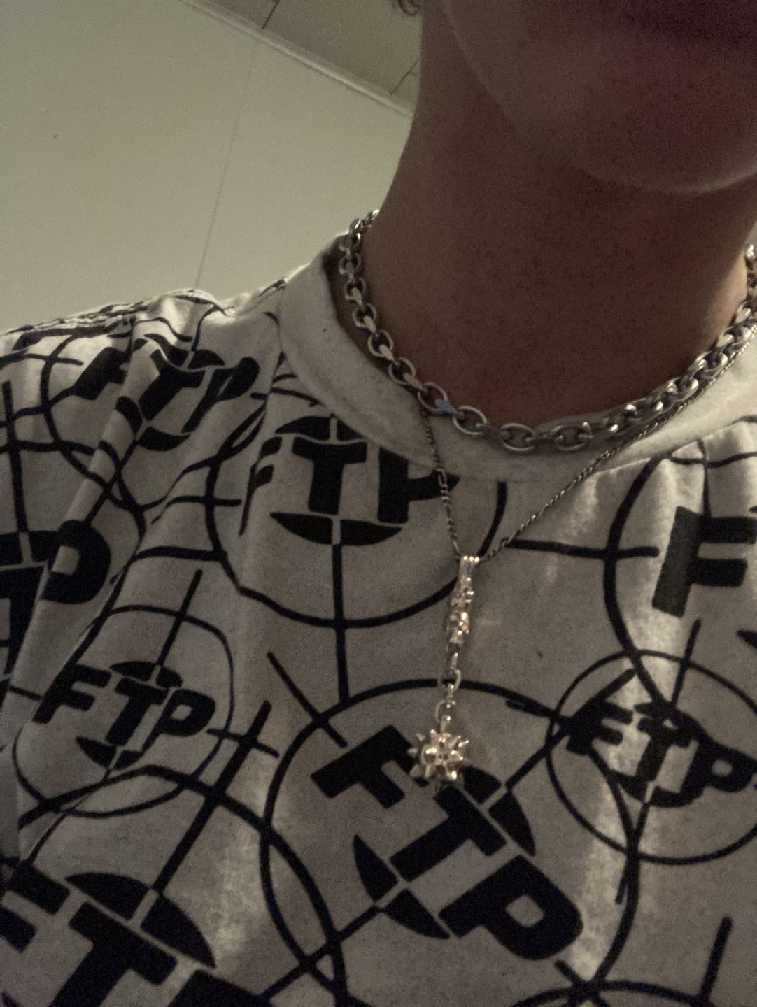 Customer photo review of STERLING SILVER MARINER CHAINS 16"-22"