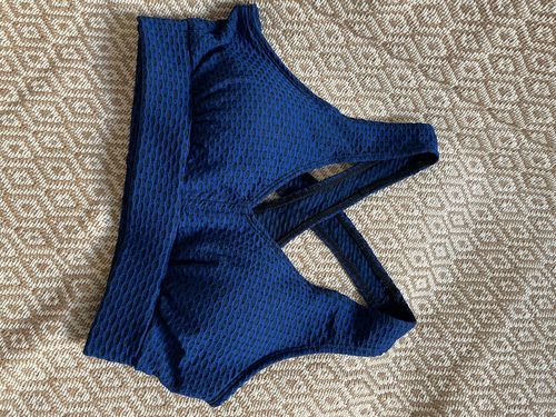 Customer photo review of GYMKARTEL® NEW SUPPORTIVE SPORTS BRA - BLUE