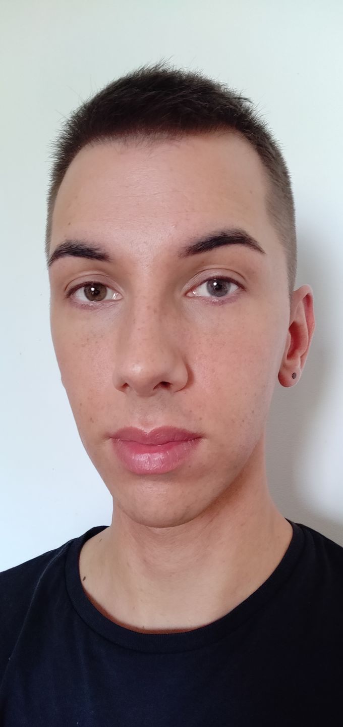 Customer photo review of Siesta Crystal Iris Gray