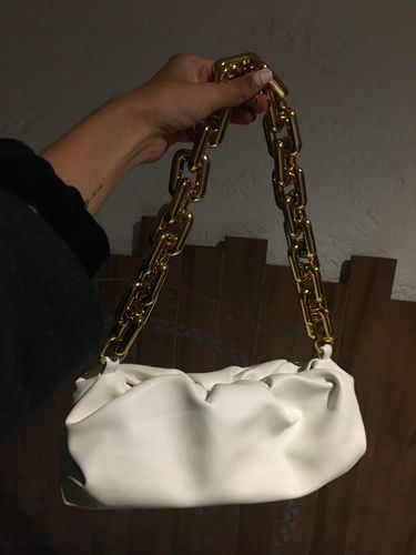 Customer photo review of Carol White