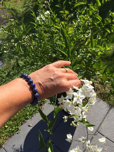 Customer photo review of Bracelet à perles de lapis lazuli 10mm en pierre naturelle
