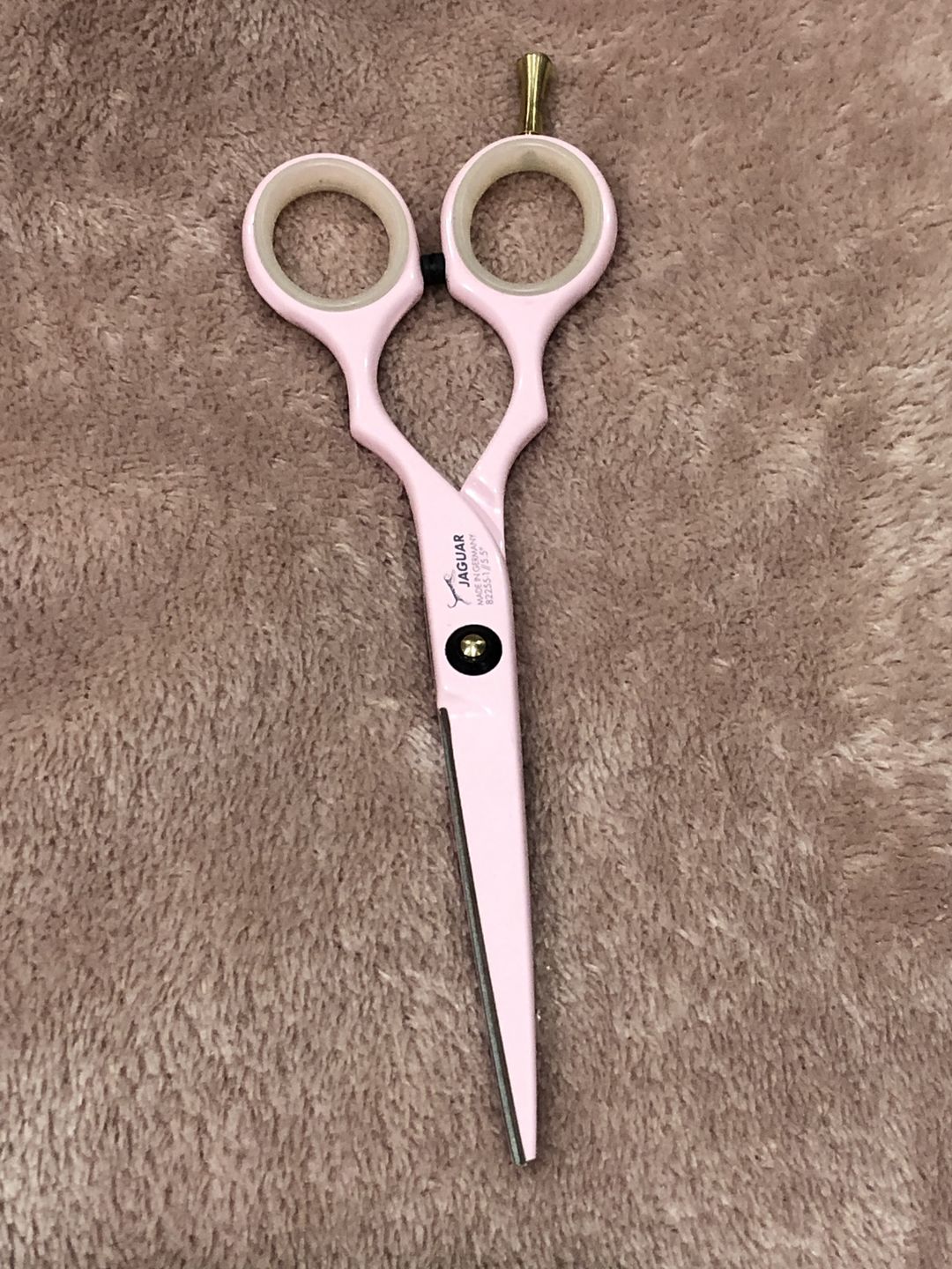Customer photo review of Jaguar Pink Pre Style Ergo Hair Cutting Scissors