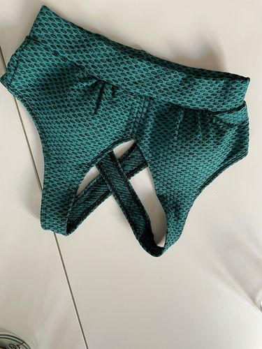 Customer photo review of GYMKARTEL® NEW SUPPORTIVE SPORTS BRA - GREEN