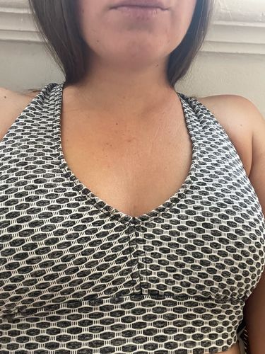 Customer photo review of GYMKARTEL® NEW SUPPORTIVE SPORTS BRA - WHITE