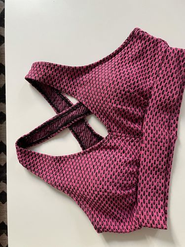 Customer photo review of GYMKARTEL® NEW SUPPORTIVE SPORTS BRA - PINK