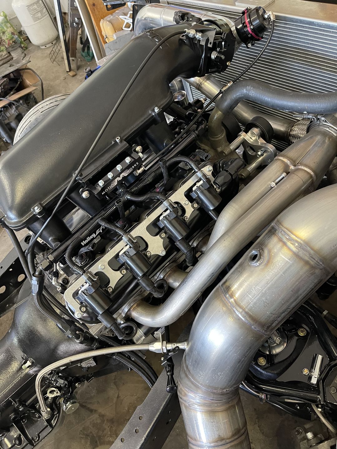 Customer photo review of LS1 Vacuum/Boost Billet Aluminum Distribution Block w/ Holley Hi-Ram Bracket