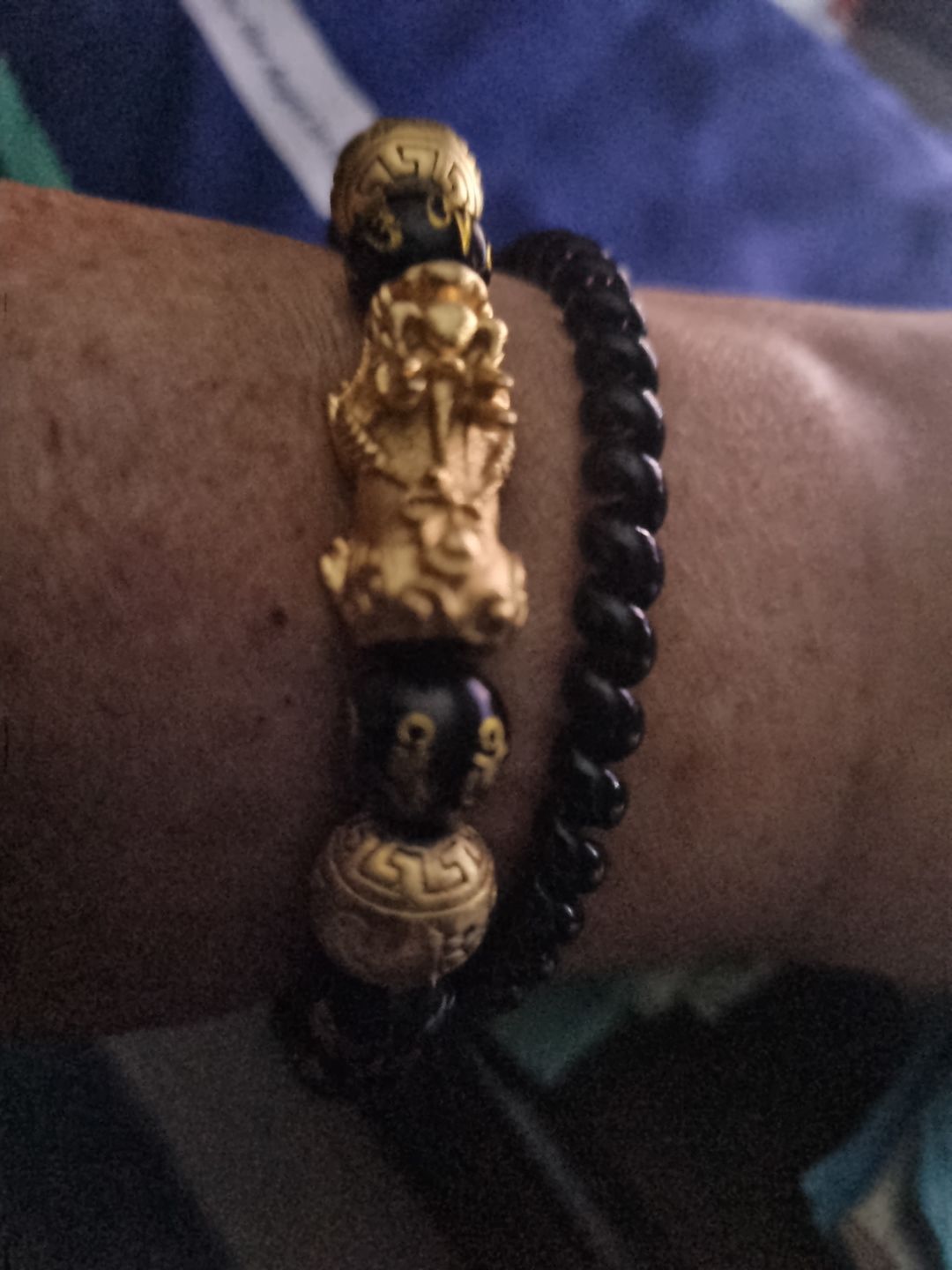 Customer photo review of Feng Shui Pixiu Schwarzes Obsidian Glücks Armband