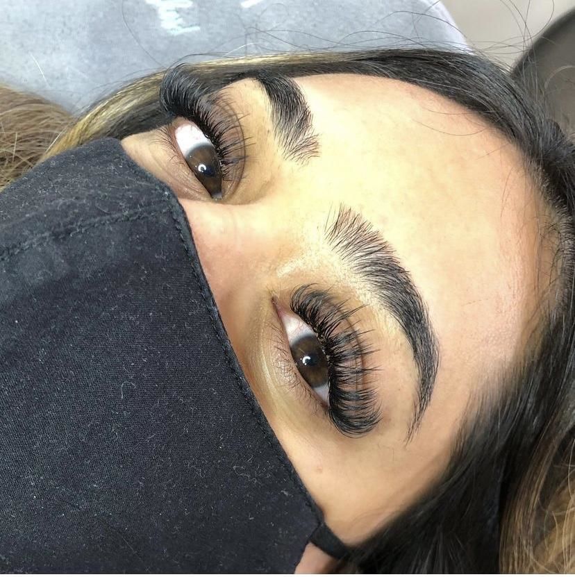 Customer photo review of Cashmere Volume Lash Extensions 0.07mm