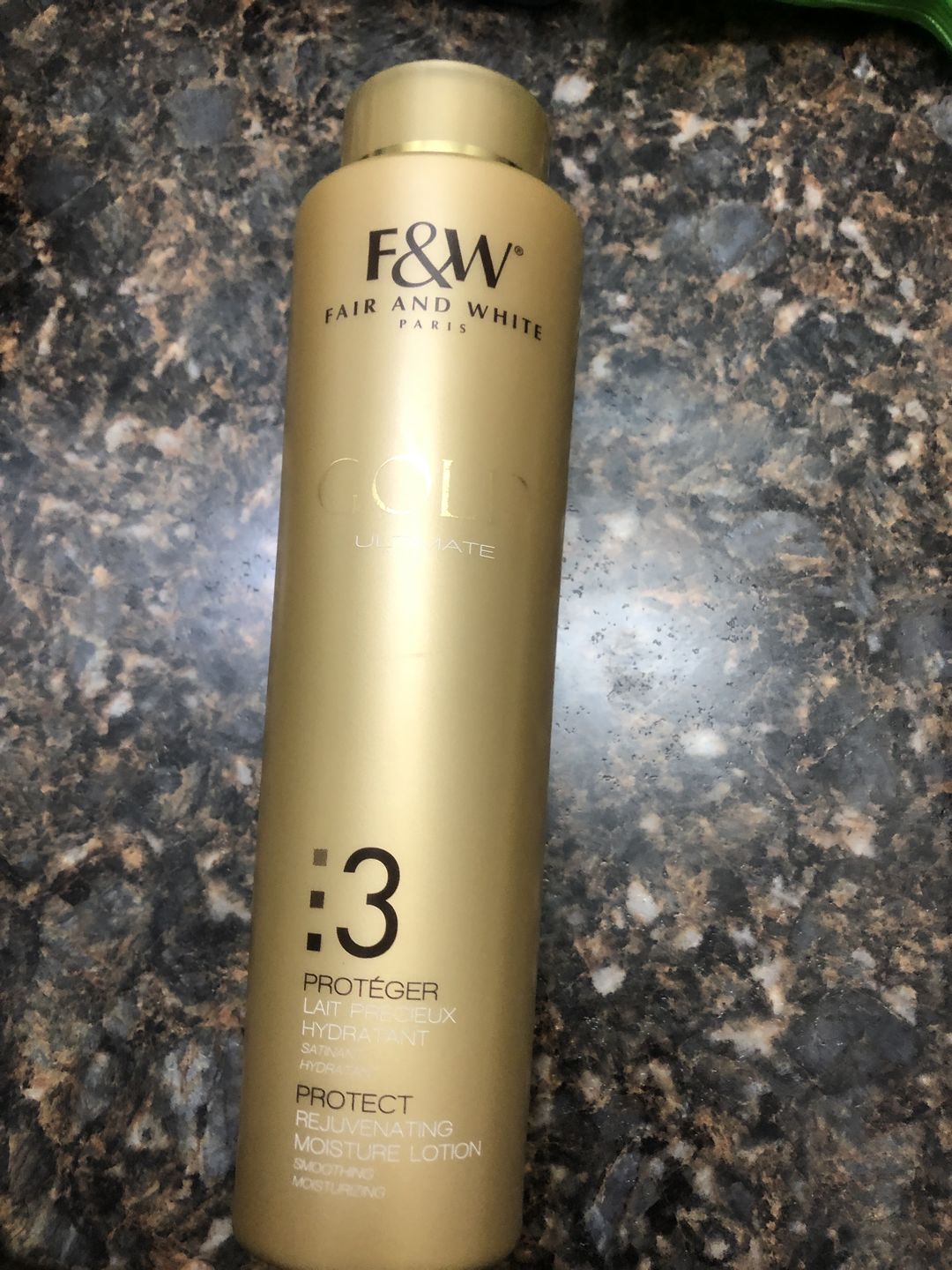 Customer photo review of Fair and White 3: Gold Rejuvenating Moisture Lotion 500ml / 17.6 fl. oz