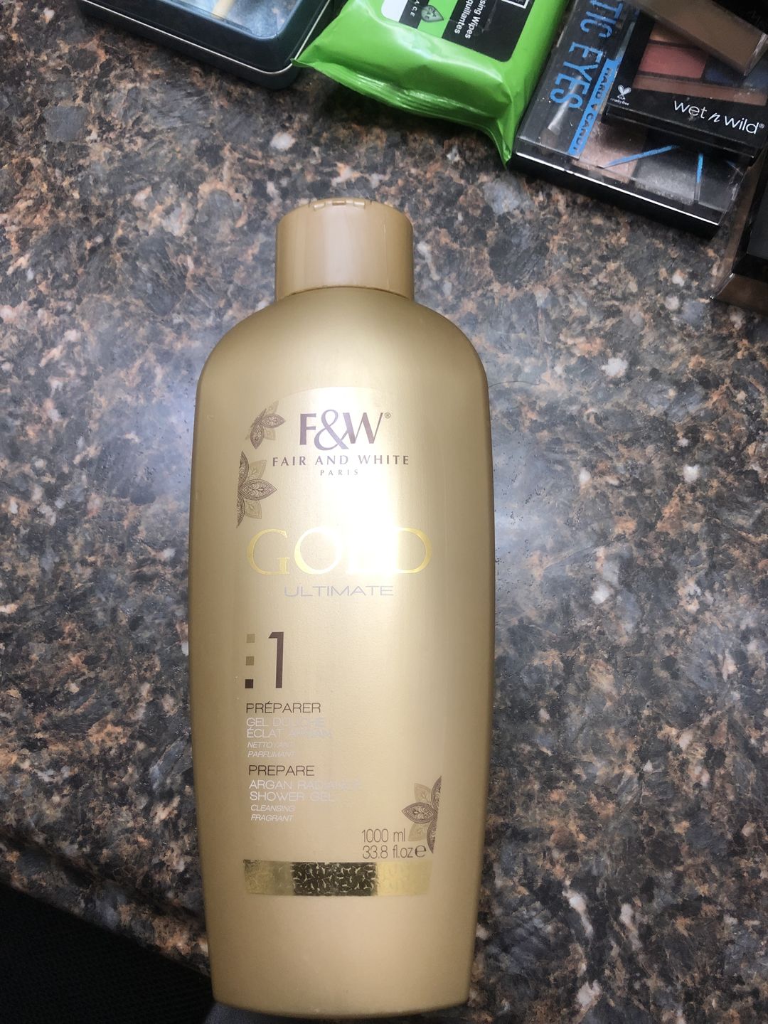 Customer photo review of Fair and White 1: Gold Argan Shower Gel 1000ml / 33.81 fl Oz