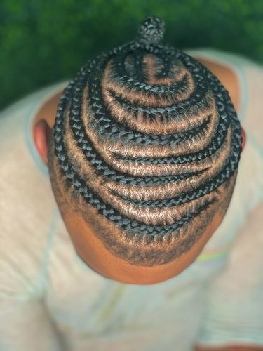 Customer photo review of LOC N TWISTS BRAIDS WAVE EDGE GEL "EXTRA HOLD" 16 OZ