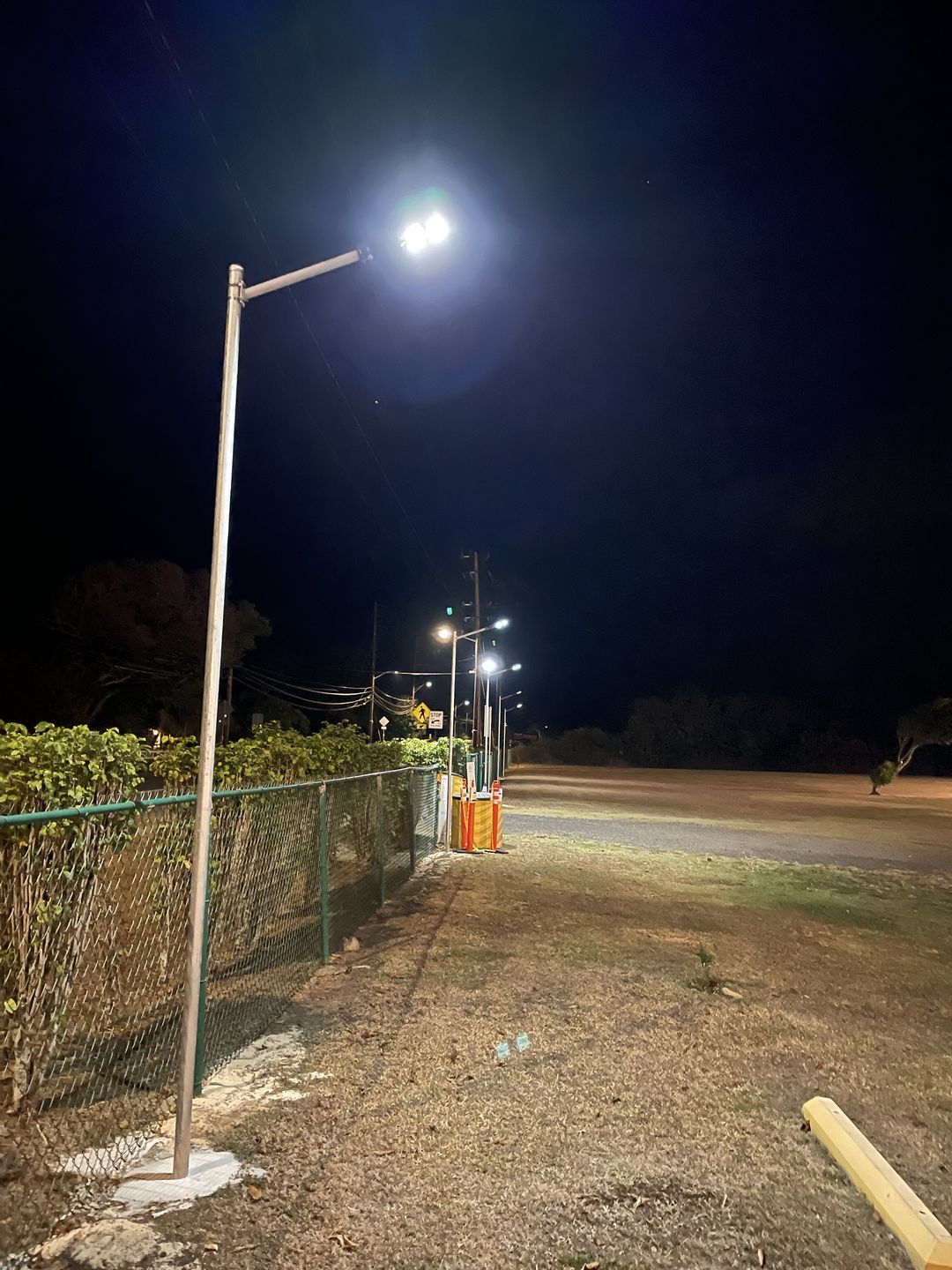 Customer photo review of 140W Solar Street Light 14000 Lumens
