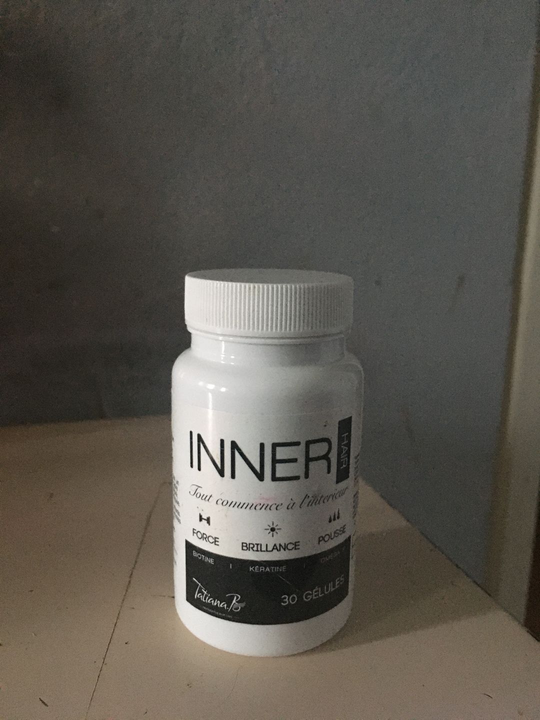 Customer photo review of INNER - VITAMINES POUR LES CHEVEUX - 1 MOIS