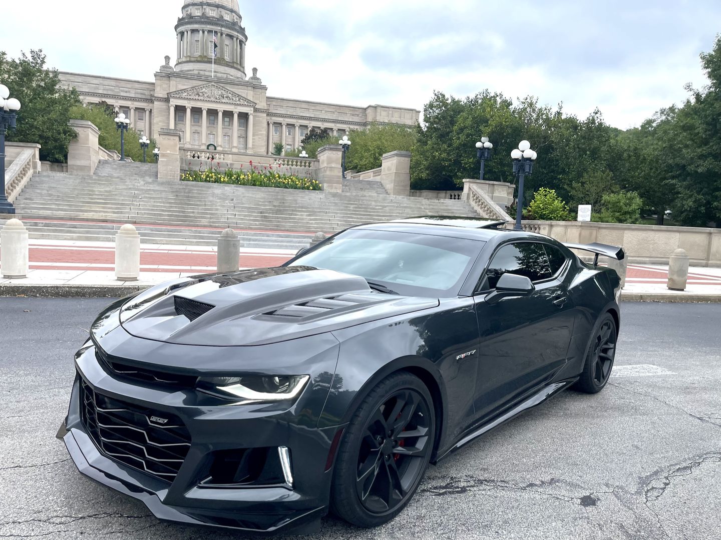 Customer photo review of 2016-2020 Chevy Camaro Terminator Full Carbon Fiber Hood