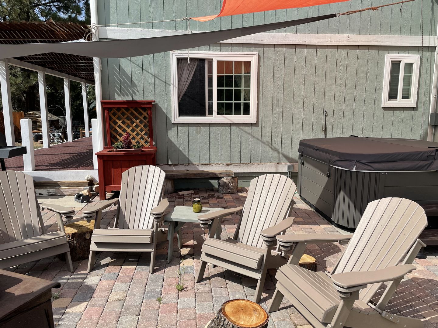 Customer photo review of Set of 4 - DuraWeather Poly® King Size Folding Adirondack Chair with Collapsible Cup Holders