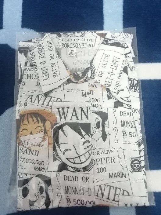 Customer photo review of One Piece Summer Shirt