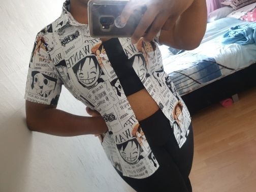 Customer photo review of One Piece Summer Shirt