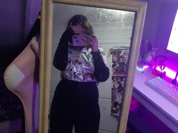 Customer photo review of One Piece Summer Shirt