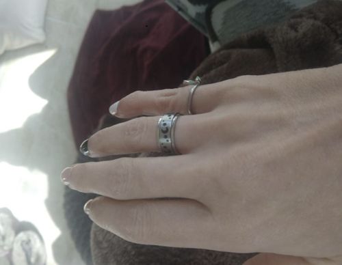 Customer photo review of Vespani Night Sky Anxiety Ring