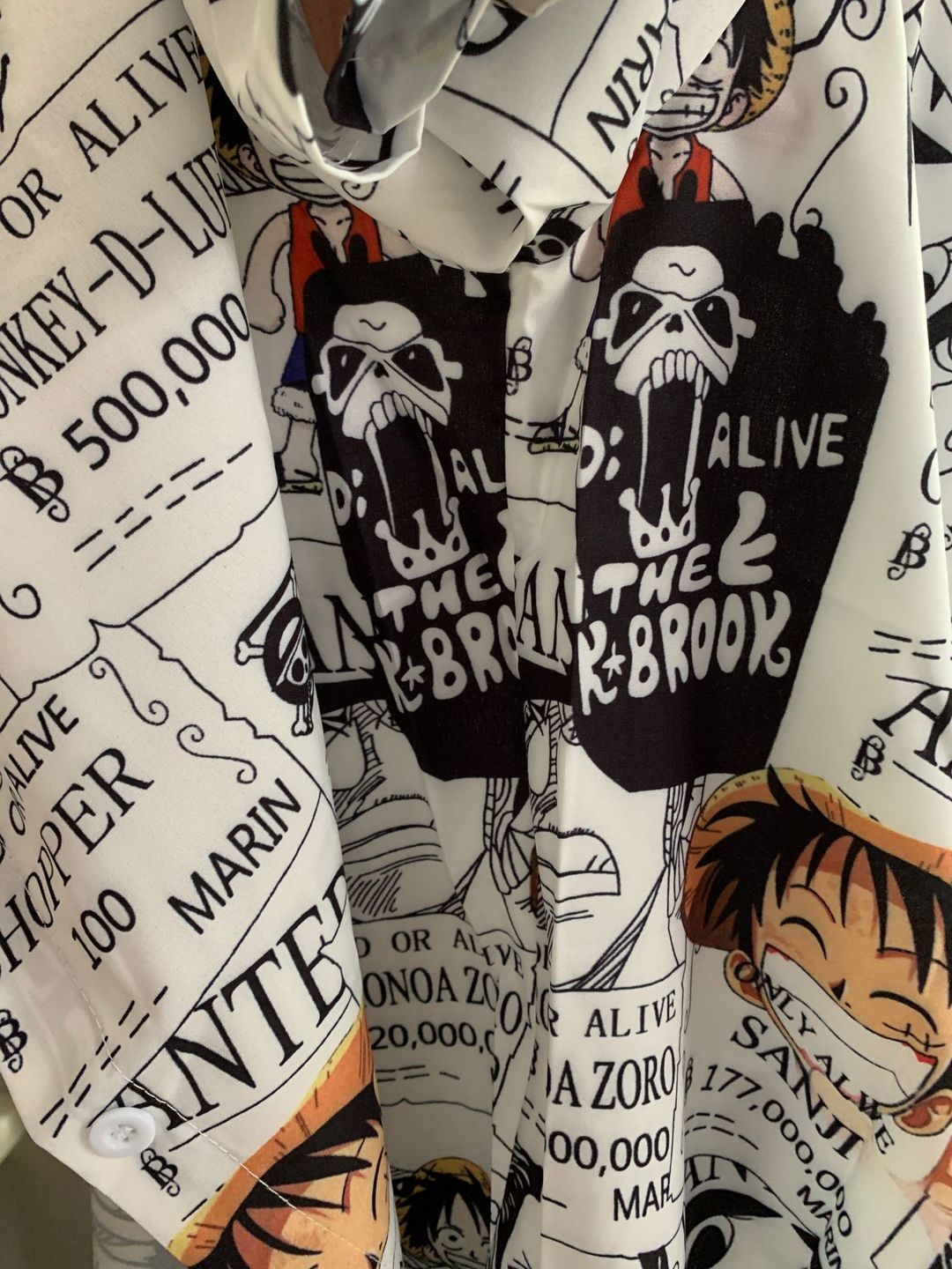 Customer photo review of One Piece Summer Shirt