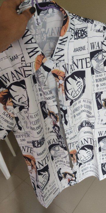 Customer photo review of One Piece Summer Shirt
