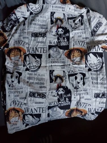 Customer photo review of One Piece Summer Shirt