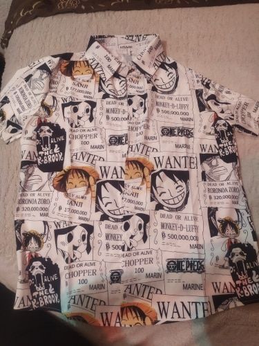 Customer photo review of One Piece Summer Shirt