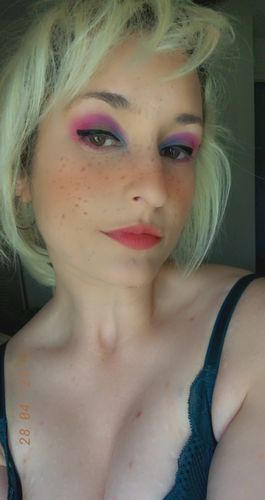 Customer photo review of [US Warehouse] Ocre Prescription Contact Lenses