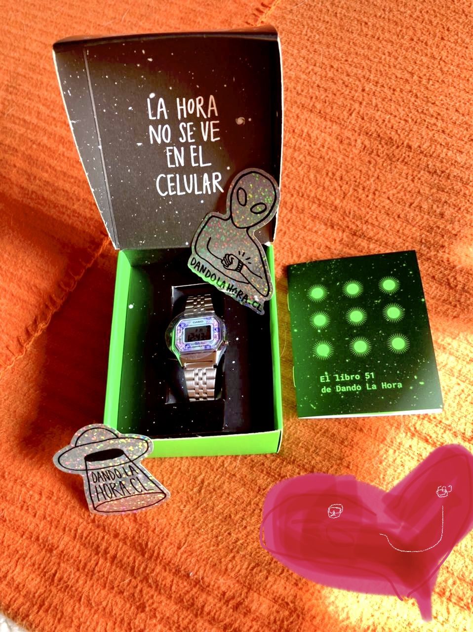 Customer photo review of Reloj Casio Vintage LA680WA-2CDF Plateado Flores