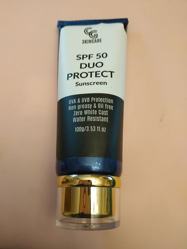 Customer photo review of SPF 50 - Duo Protect Sunscreen UVA/UVB