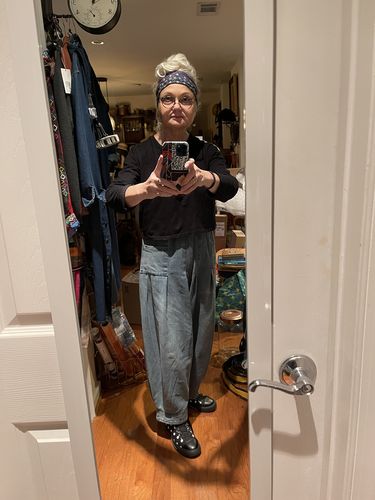 Customer photo review of Plus Size - Simple Pure Color Loose Jeans