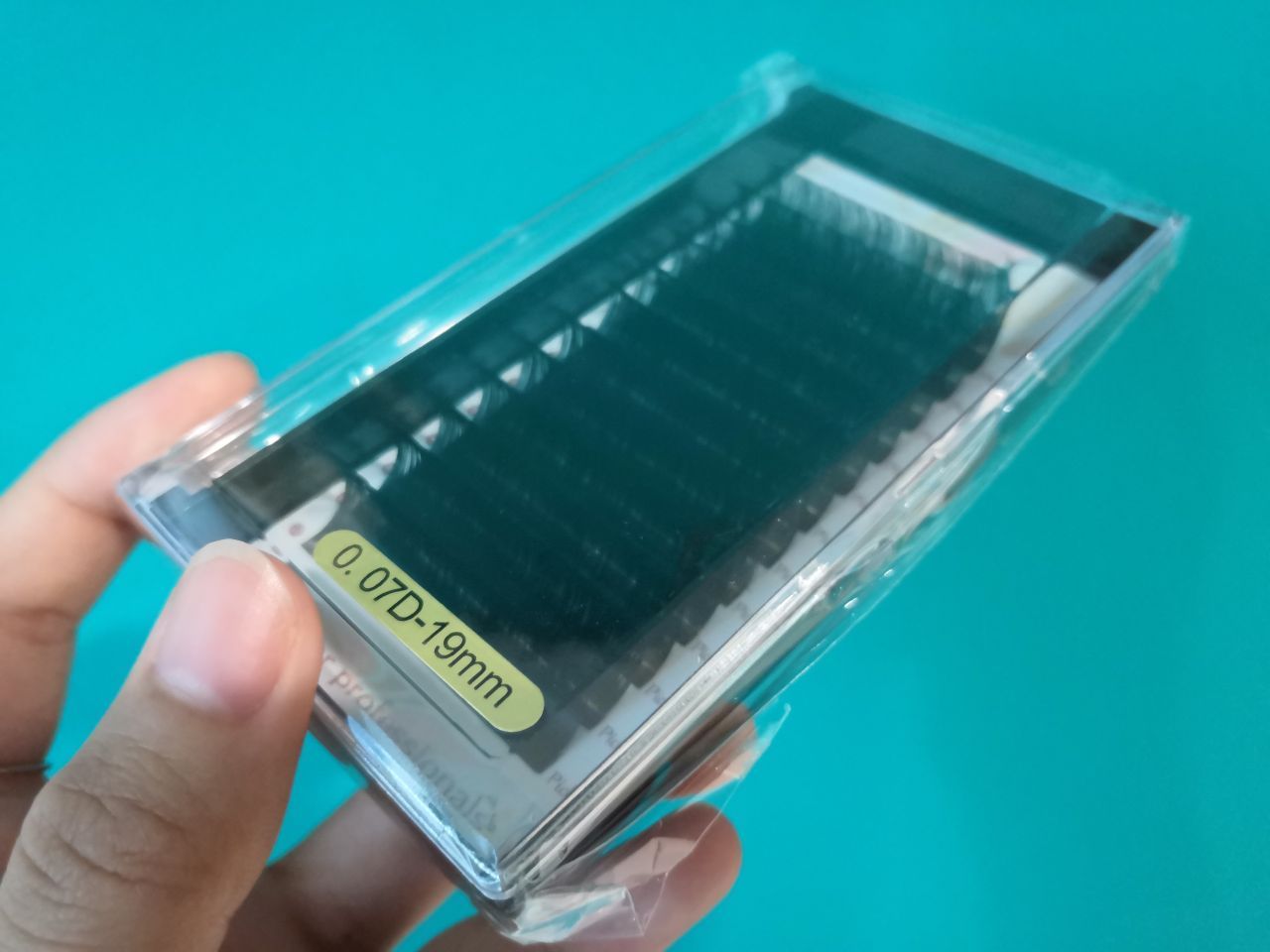 Customer photo review of Cashmere Volume Lash Extensions 0.07mm