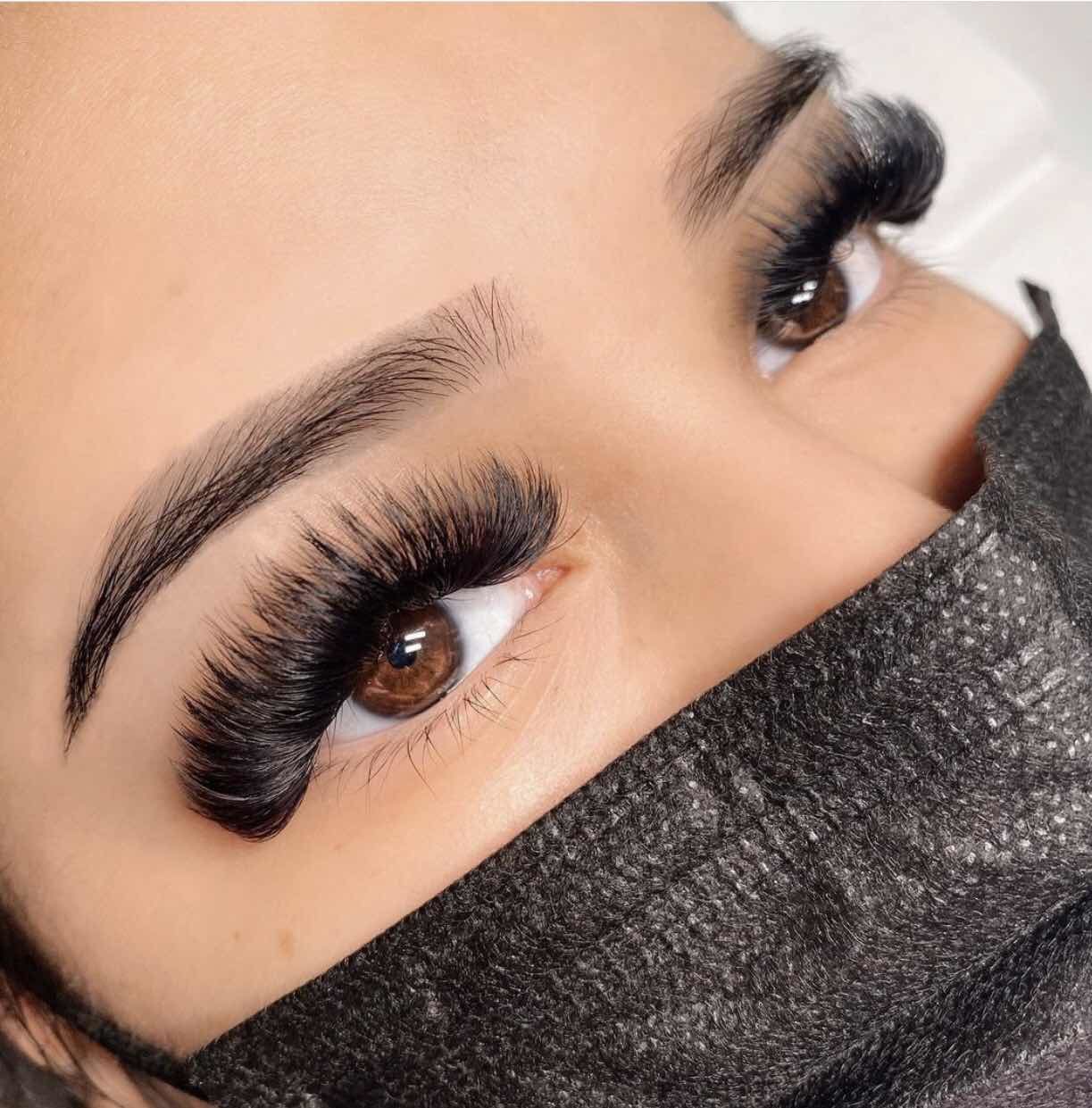 Customer photo review of Cashmere Volume Lash Extensions 0.07mm
