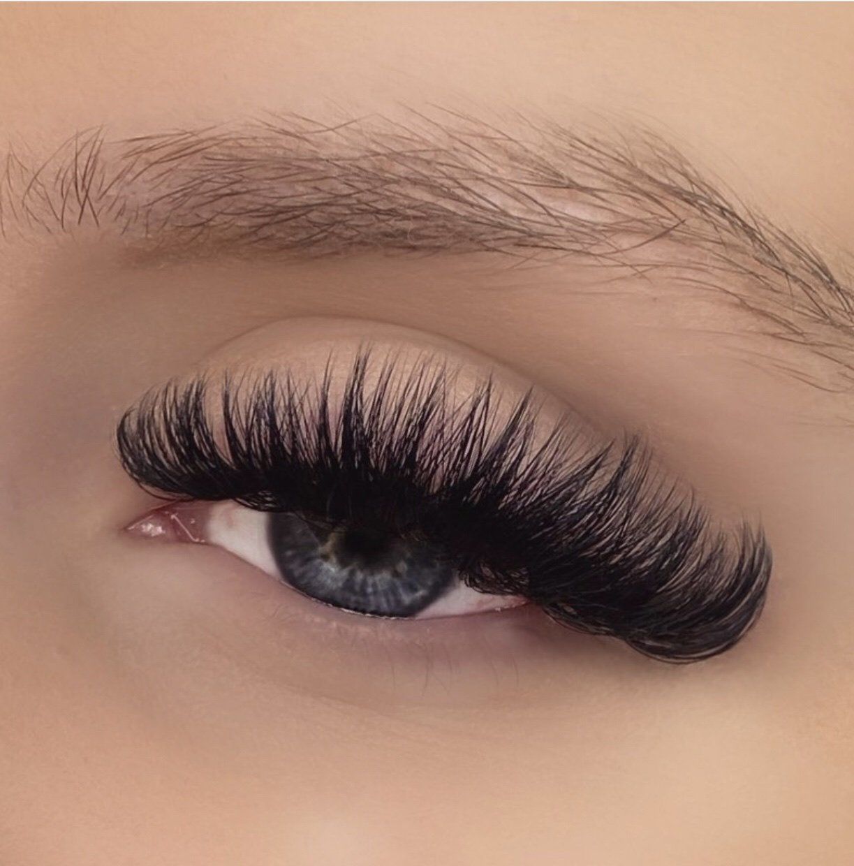 Customer photo review of Cashmere Volume Lash Extensions 0.07mm