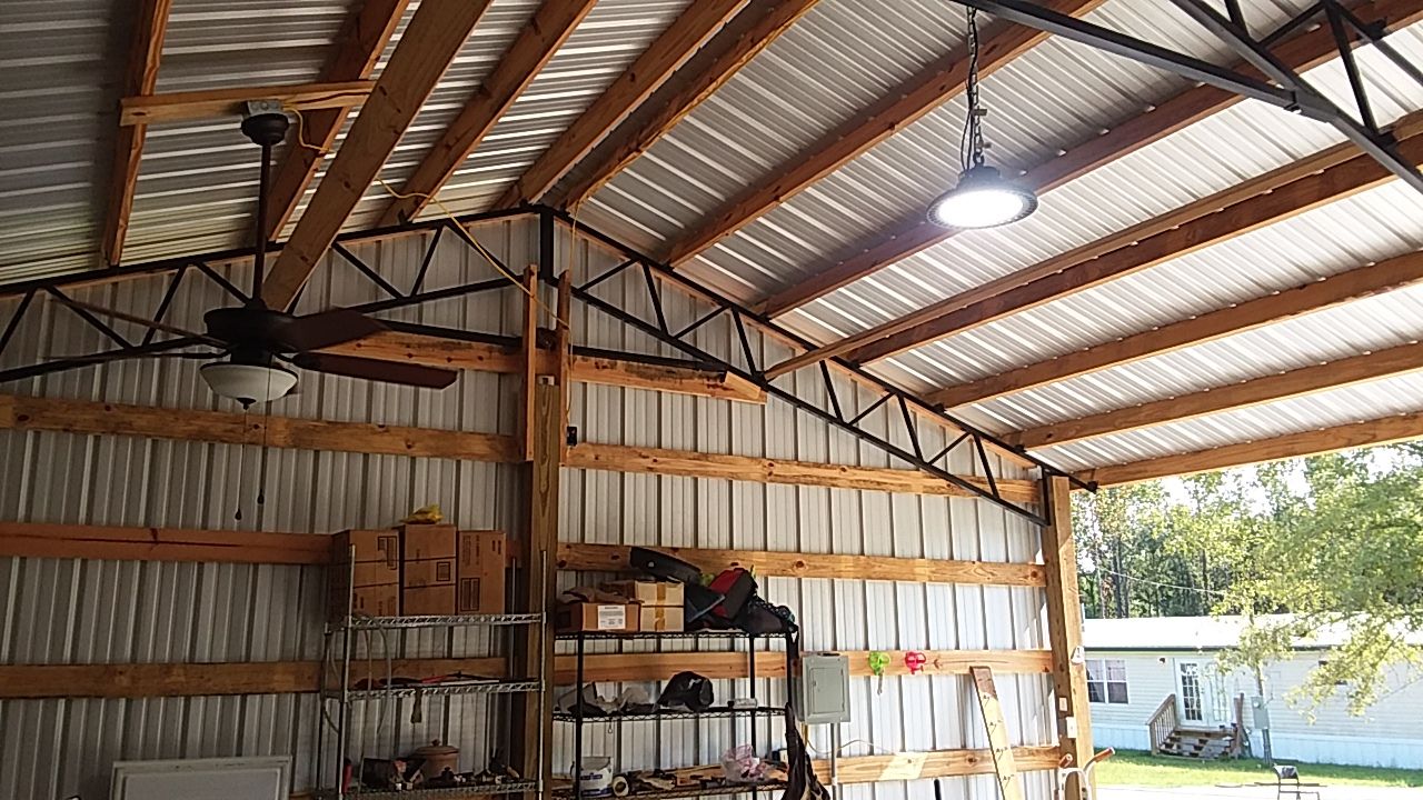 Customer photo review of UFO LED High Bay Light 150W 5700K Daylight White, 21750lm, IP65, 1-10V Dimmable, For Factory, Workshop, Warehouse, Garage, Commercial Shop