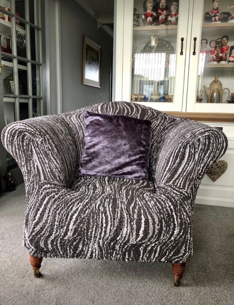 Customer photo review of Arm Chair Cover - Universo Grey, Microfibra Printed