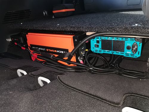 Customer photo review of iTECH120X 12V 120Ah Lithium Ion Battery LiFePO4 Deep Cycle Camping RV Solar