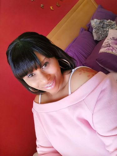 Customer photo review of Brazilian Fringe Bob - 8"